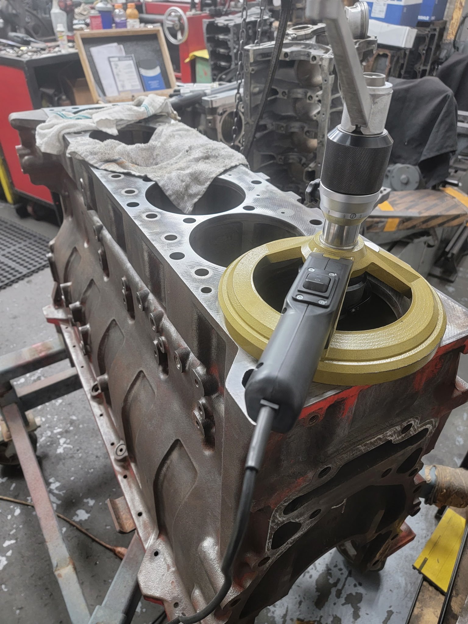 Cummins ISX15 Cylinder Counterbore Machining for Optimal Liner Protrusion main image